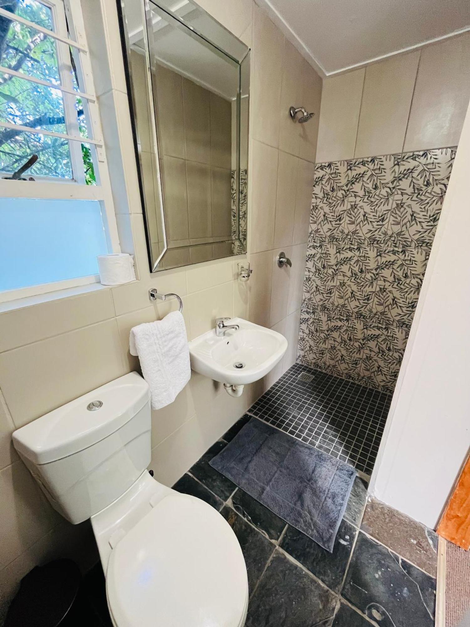 Moonriver Cottage, Prime Lagoon Views & Solar Power Knysna Exterior foto